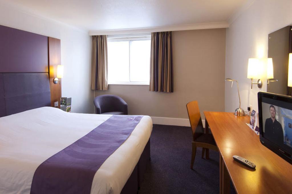 Premier Inn Dundee West Kamer foto