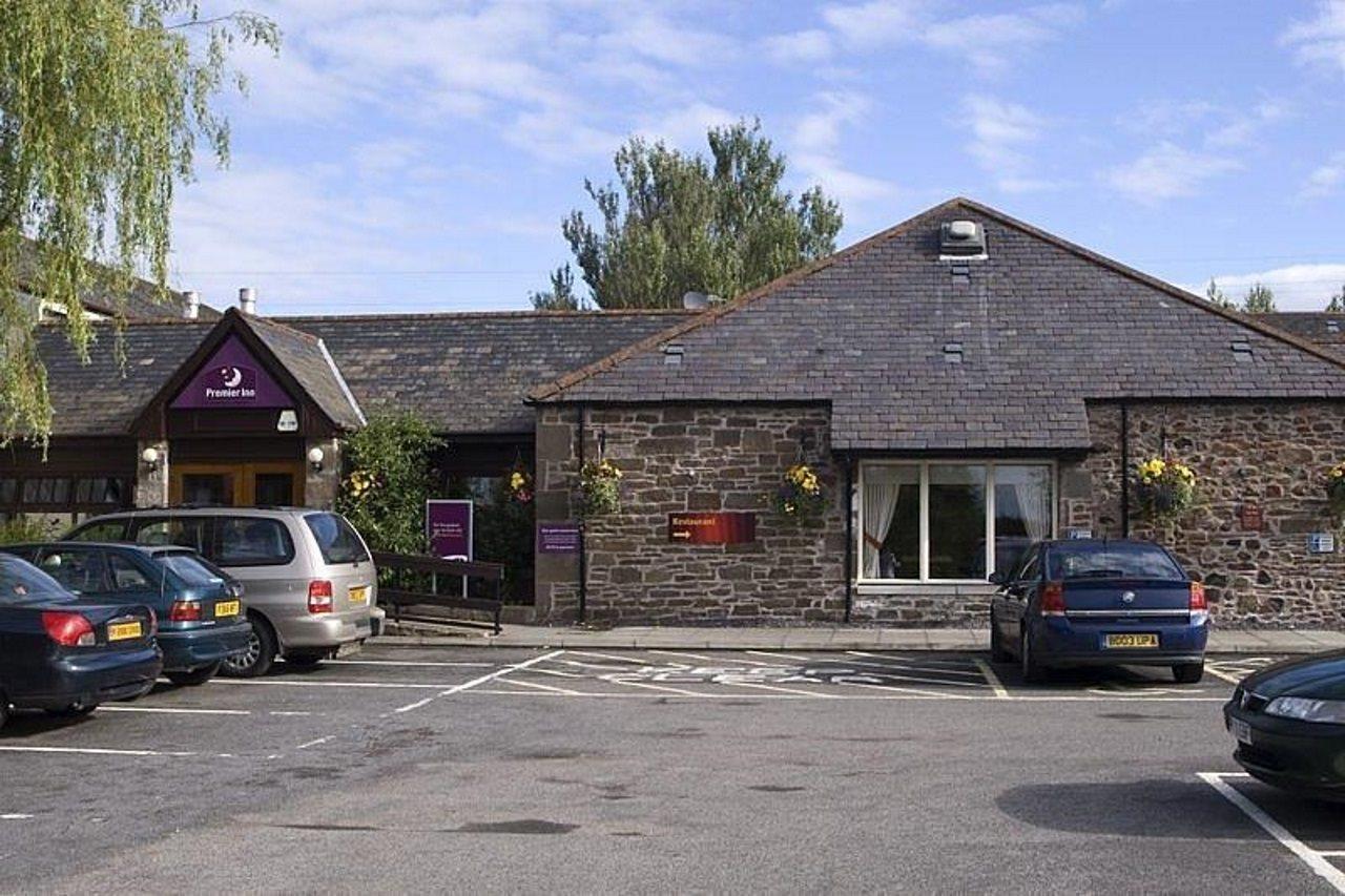 Premier Inn Dundee West Buitenkant foto